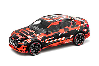 Модель автомобіля Audi e-Tron Sportback 1:43