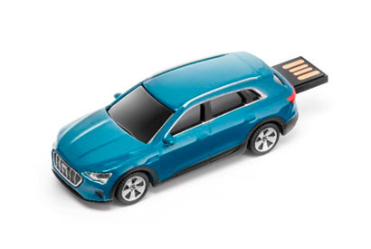 Флешка Audi e-tron USB-stick, Antigua Blue, 32 GB